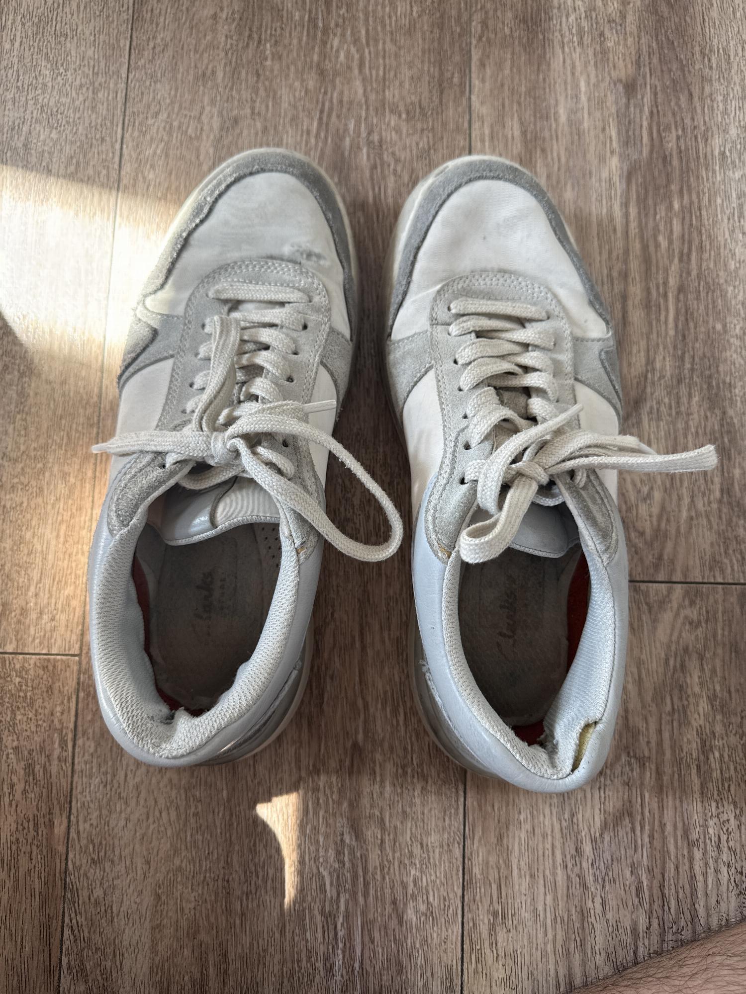 Zapatos con mucho uso — foto 1